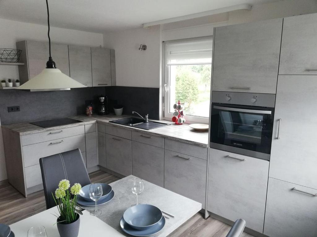 Ferienwohnung Christiane - Neue, Moderne Ferienwohnung Mit Blick Ins Gruene Ober-Abtsteinach Εξωτερικό φωτογραφία